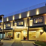 Hotel Canton De Las Sierras