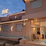 Nuevo Suiza Hotel