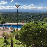 Casa Con Vista A Las Sierras
