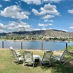casa con vista al lago