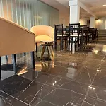 Hotel 376