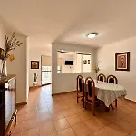 Departamento céntrico con cochera a metros del teatro Luxor