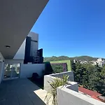 Depto Elegante Y Confort Centrico Con Cochera