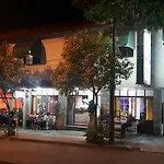Hotel Jardin del Lago