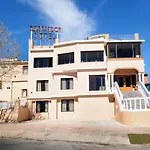 Embajador Hotel