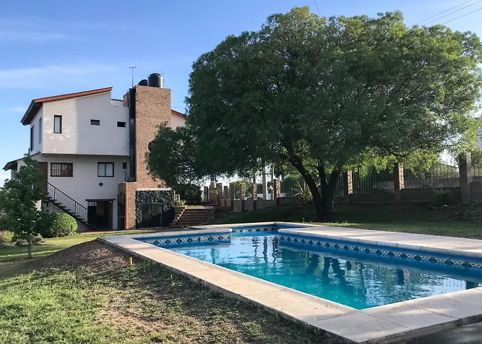 Hermosa casa con vista al lago