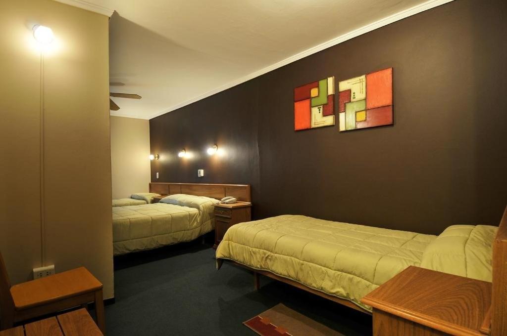 Canton De Las Sierras Hotel 2*