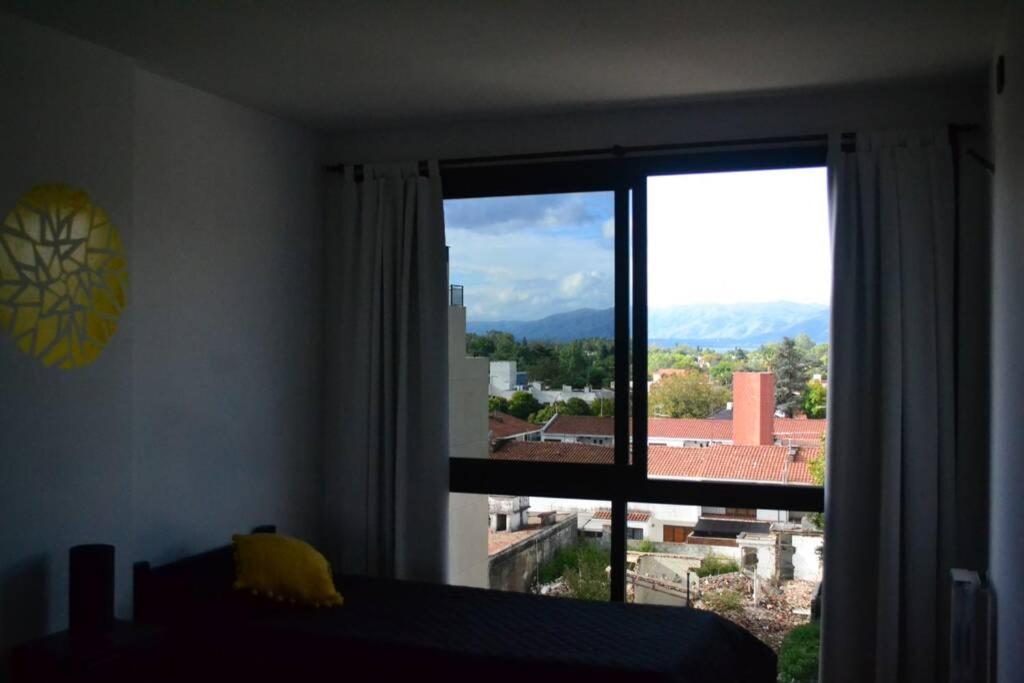 Amplio Dto Nuevo Con Pileta. Apartamento Villa Carlos Paz