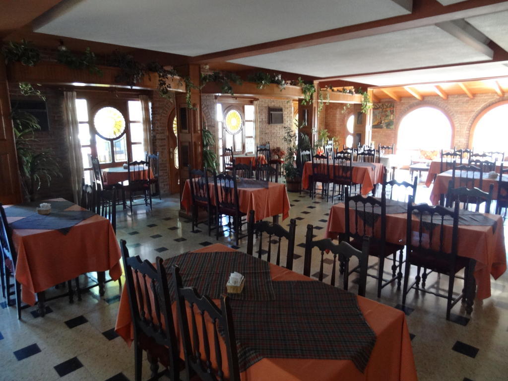 Mon Petit Hotel 3*