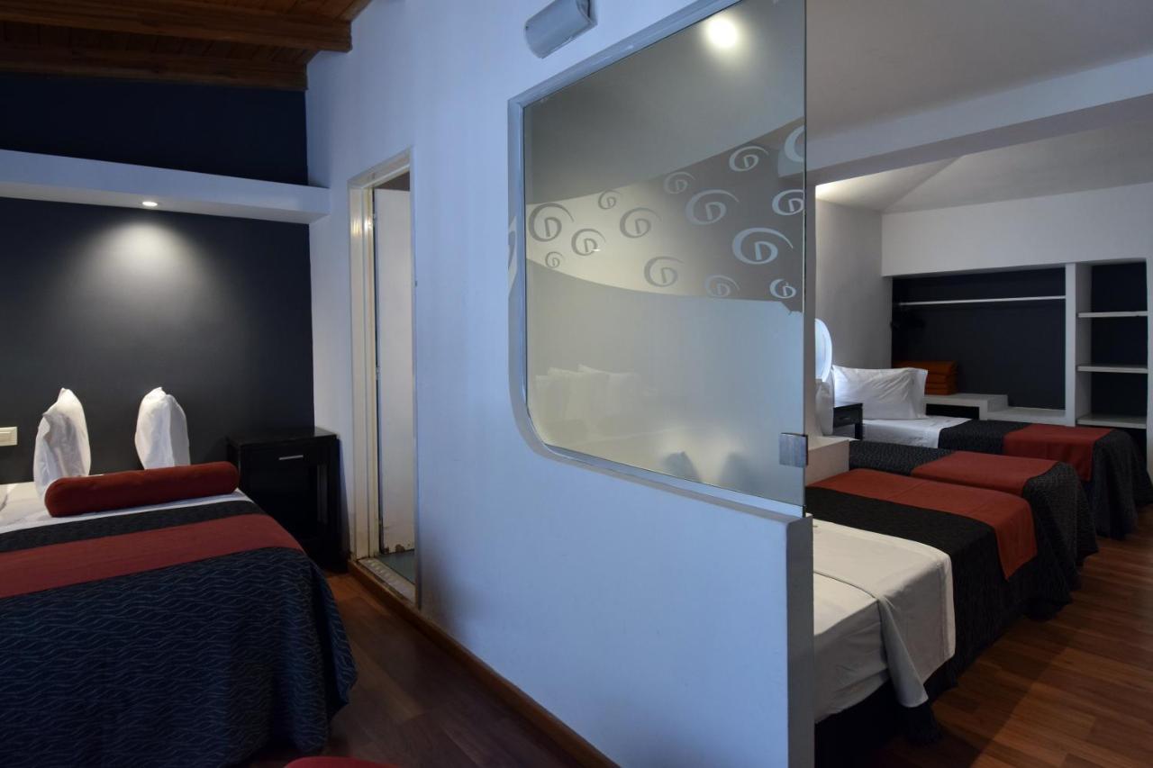 Piazza Hotel