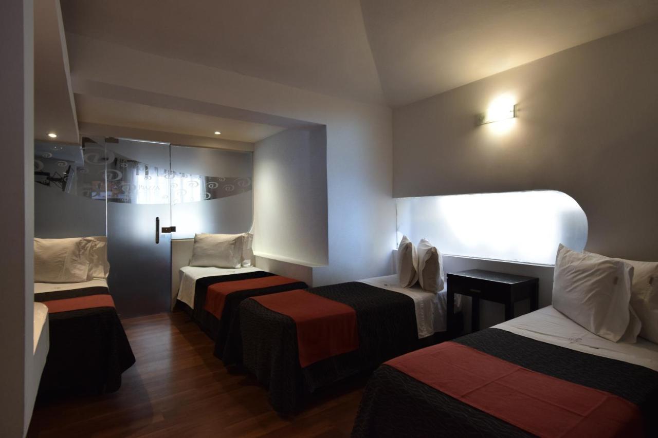 Piazza Hotel 2*