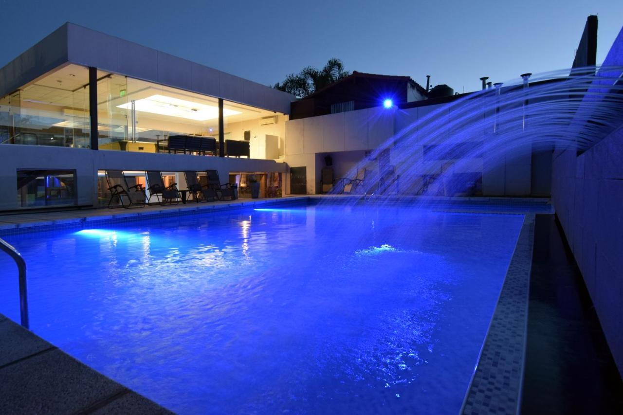 Piazza Hotel