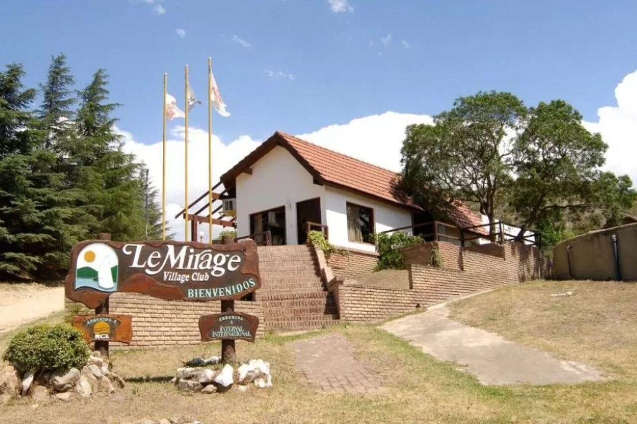 Apartahotel Le Mirage Village Club 3*