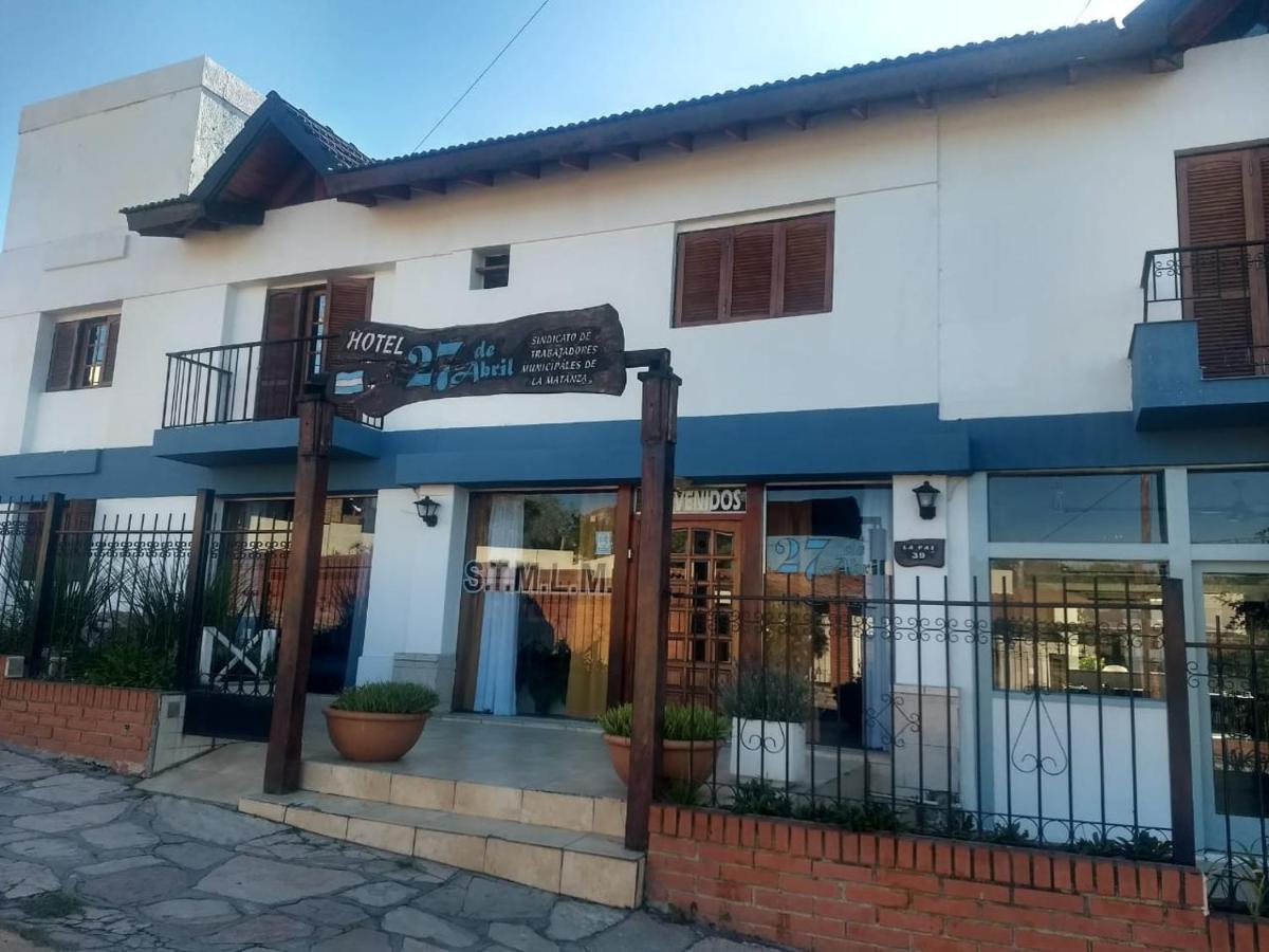 Hotel Hotel 27 De Abril Villa Carlos Paz