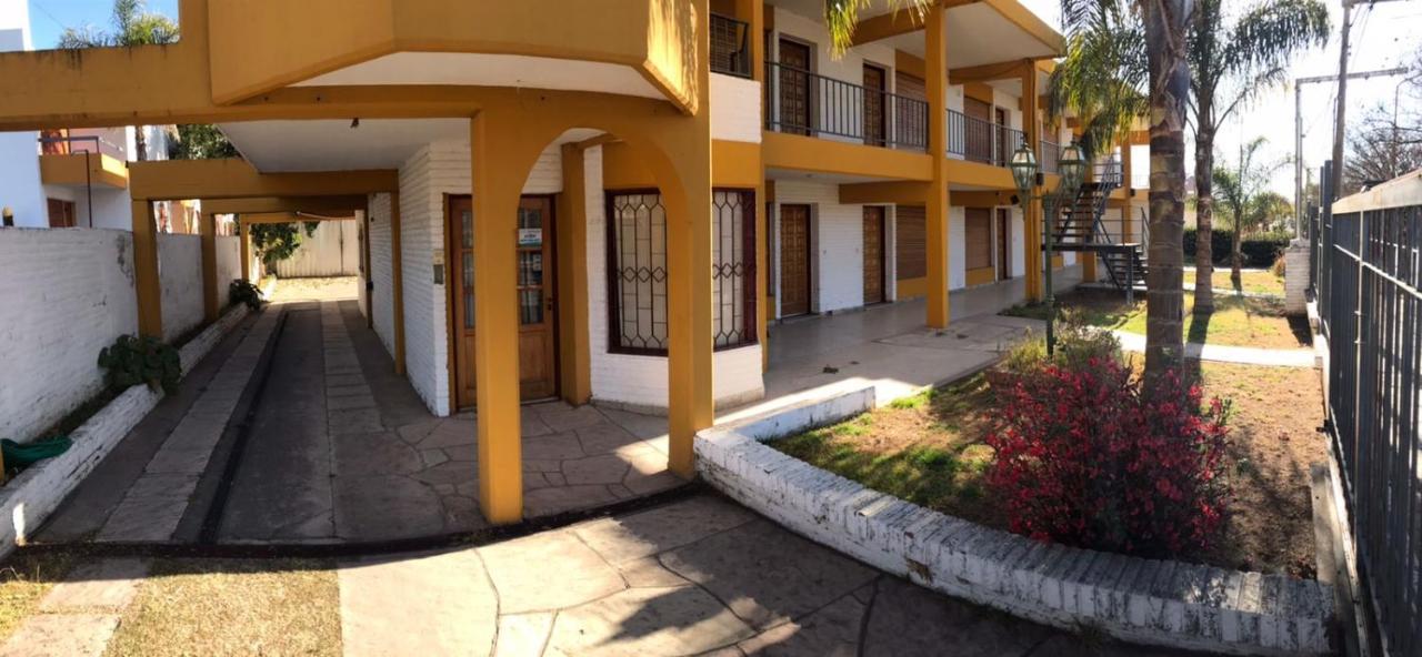 Apart Ermi Apartahotel