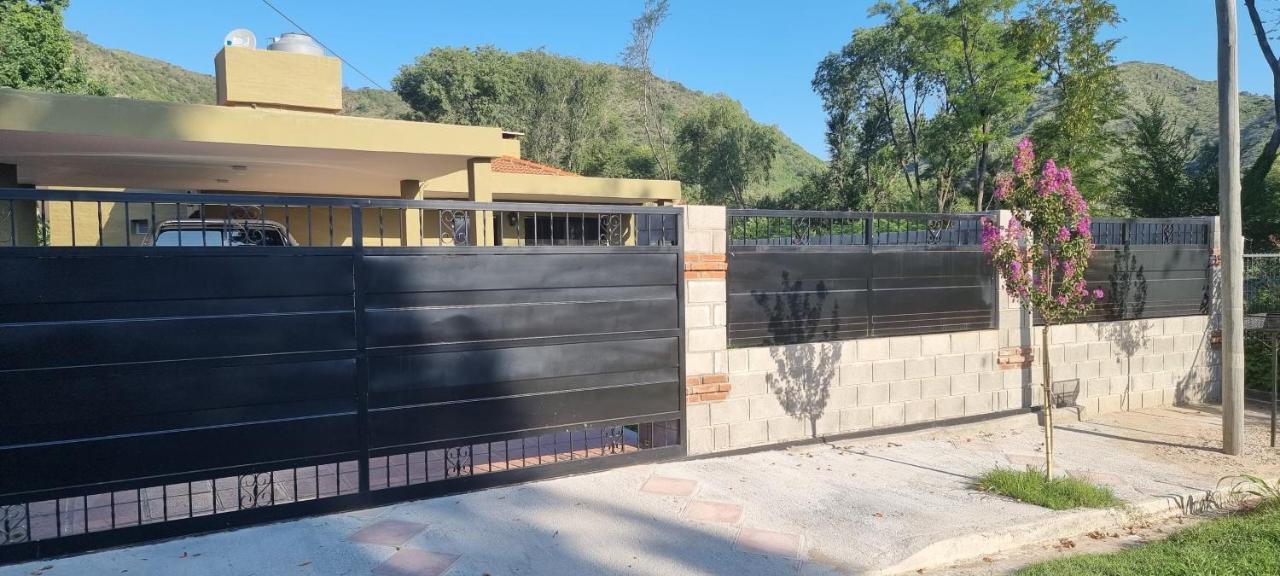 La Mora Сasa de vacaciones Villa Carlos Paz