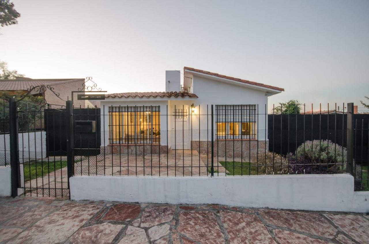 Casa En Carlos Paz Con Pileta Exclusiva , Quincho Con Asador Y Jardín A Pasos Del Centro Сasa de vacaciones