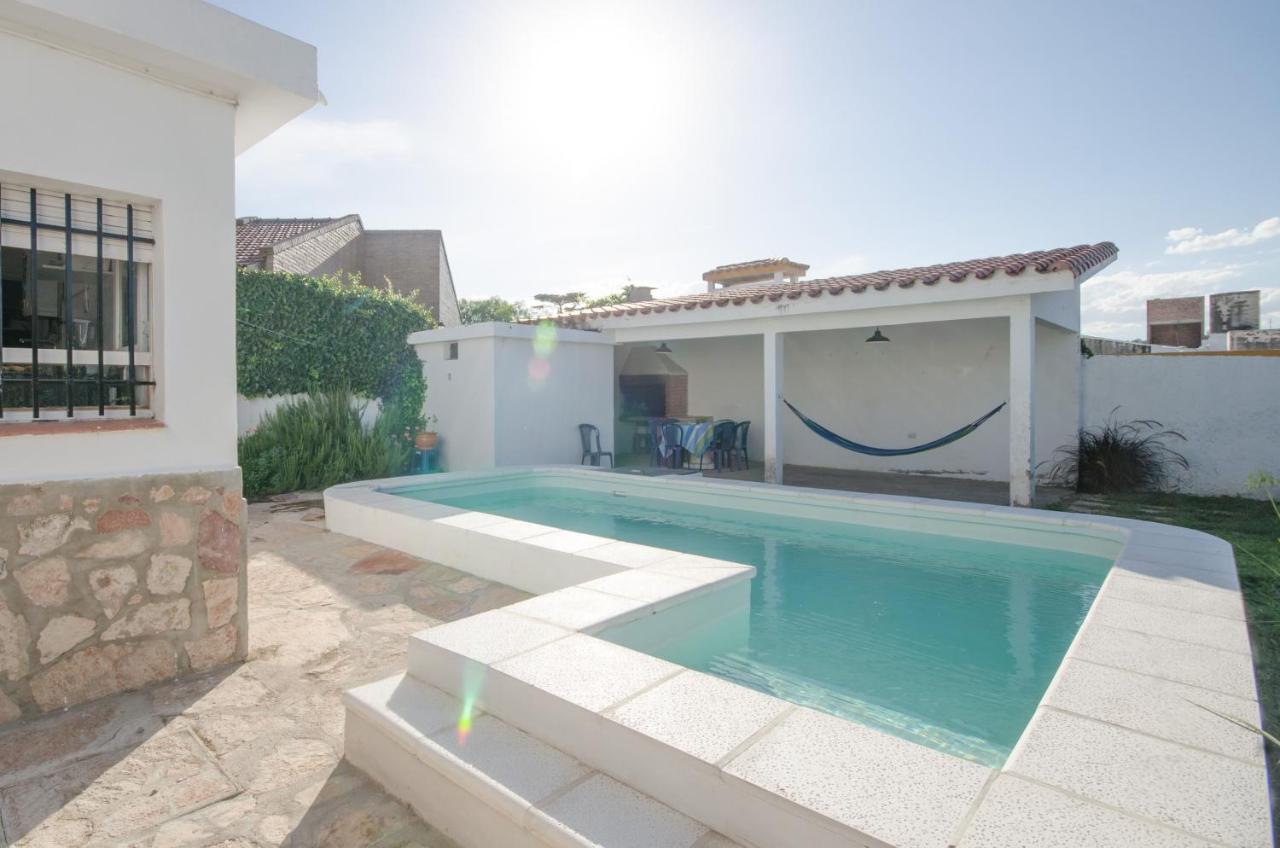Сasa de vacaciones Casa En Carlos Paz Con Pileta Exclusiva , Quincho Con Asador Y Jardín A Pasos Del Centro Villa Carlos Paz