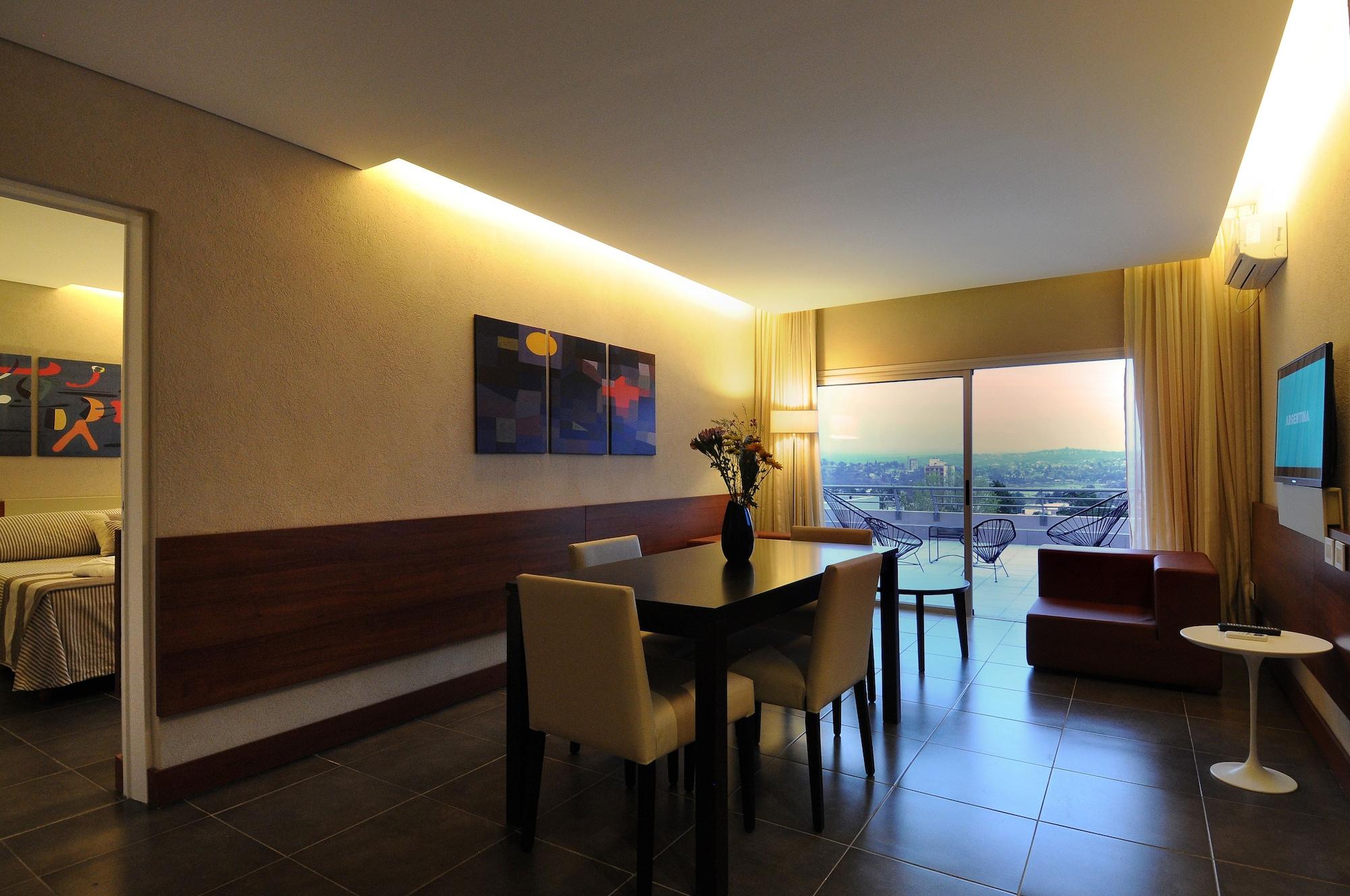 Pinares Panorama Suites, & Convention Center Hotel