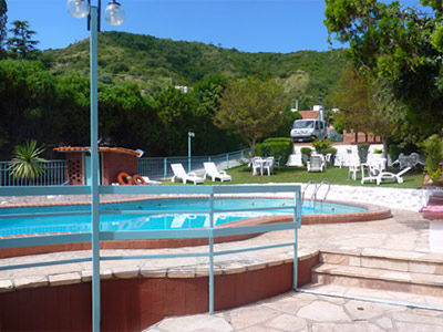 Hotel Aoma Carlos Paz 2*