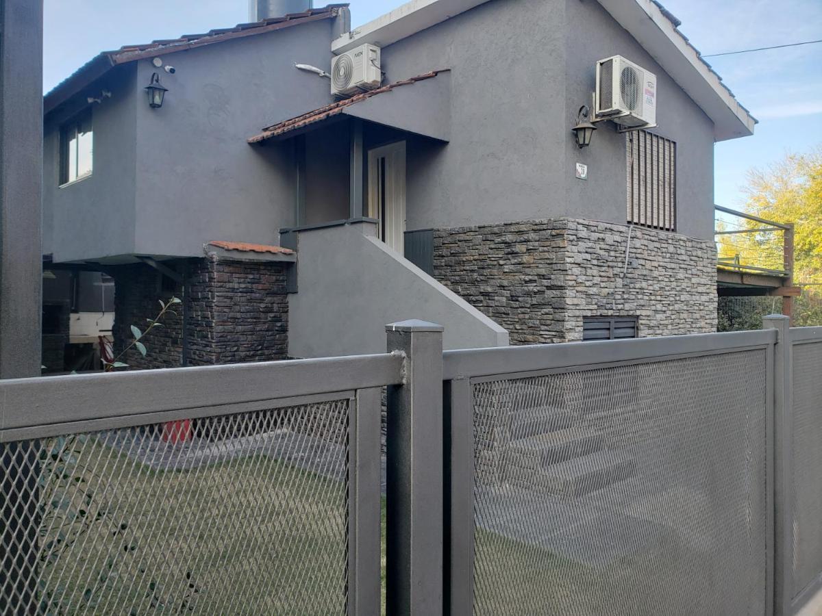 Casa Centro Frente Al Lago, Pileta Climatizada Cubierta Villa Carlos Paz