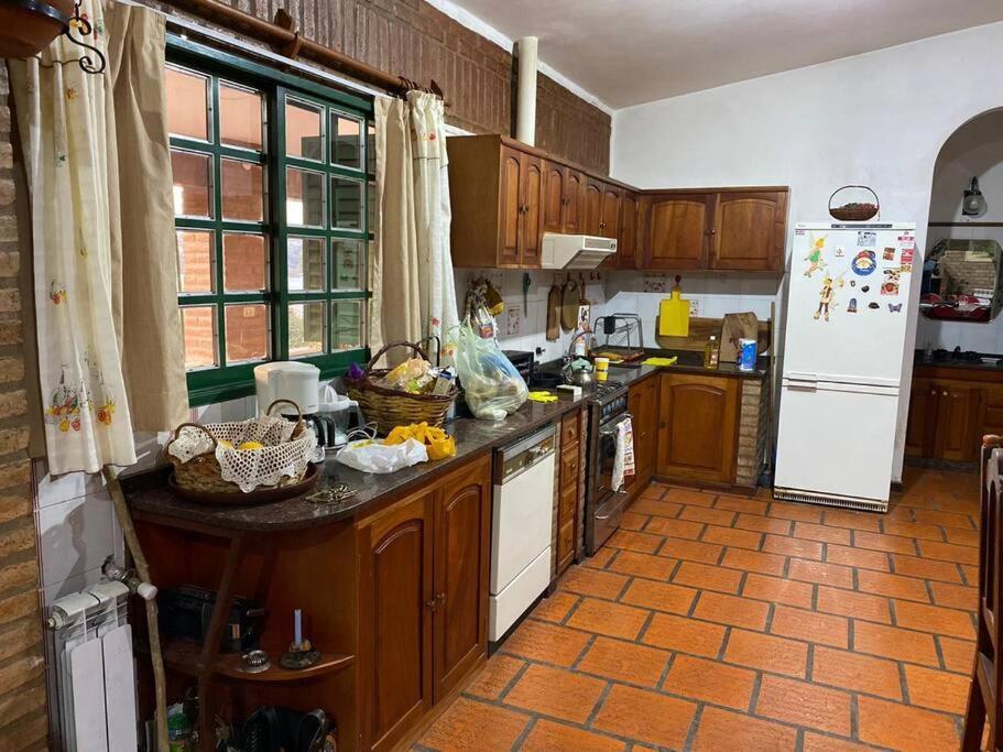 Casa Con Vista A Sierras