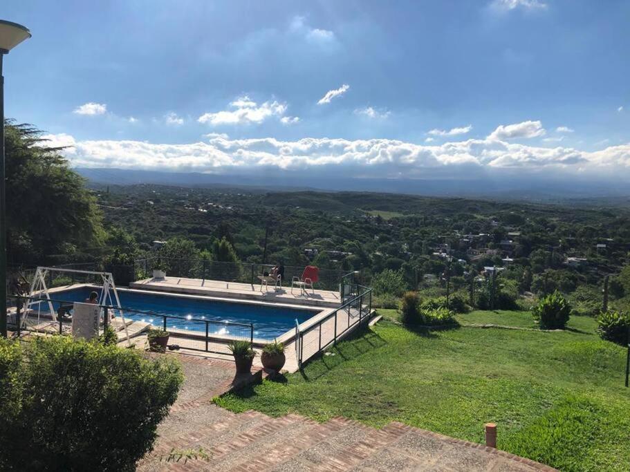 Casa Con Vista A Sierras Сasa de vacaciones *