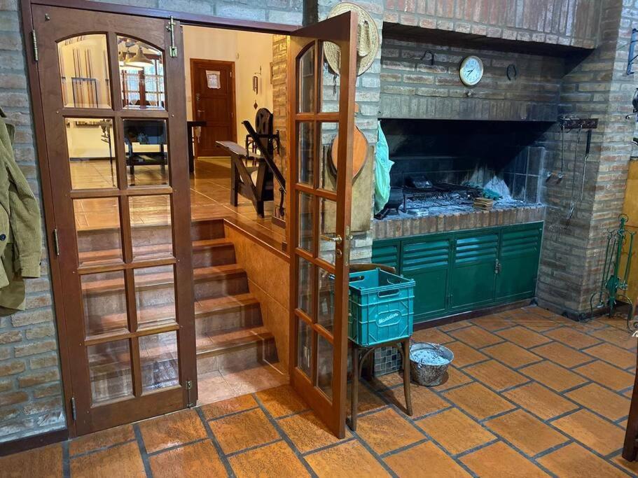 Casa Con Vista A Sierras