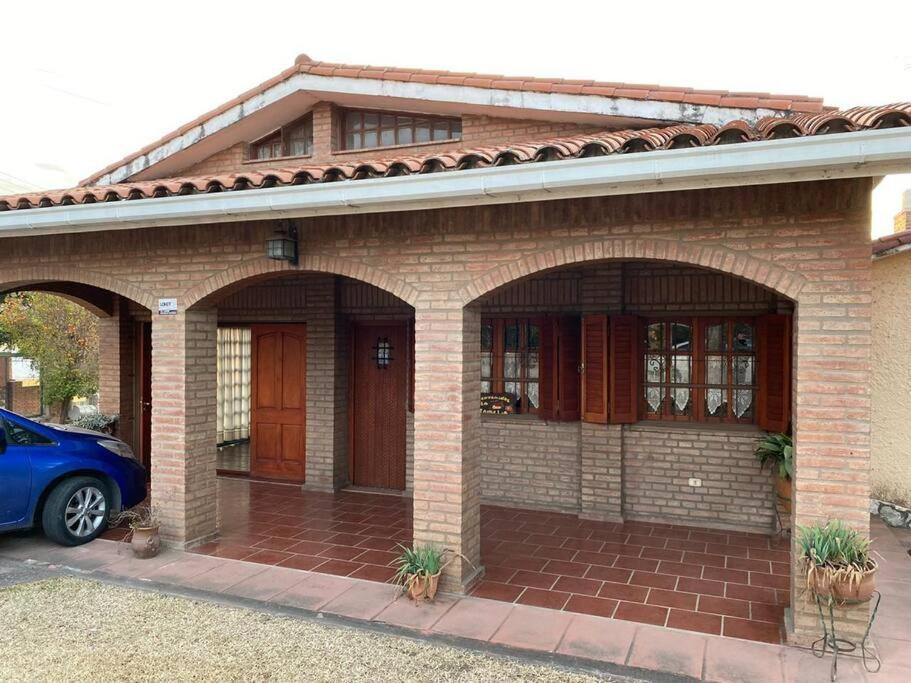 Casa Con Vista A Sierras