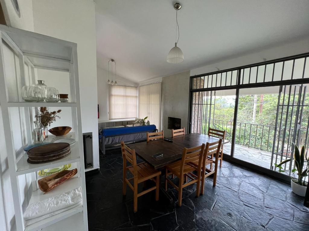 Сasa de vacaciones Casas Con Vista Y Bajada Al Lago