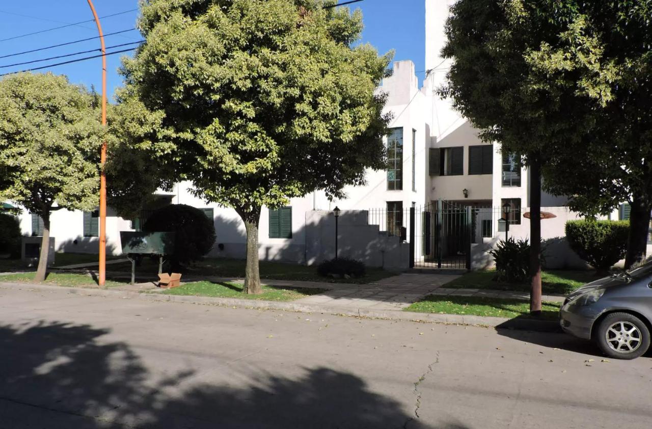 Apartamento Castillo Del Carlos Paz - Solo Familiar Villa Carlos Paz