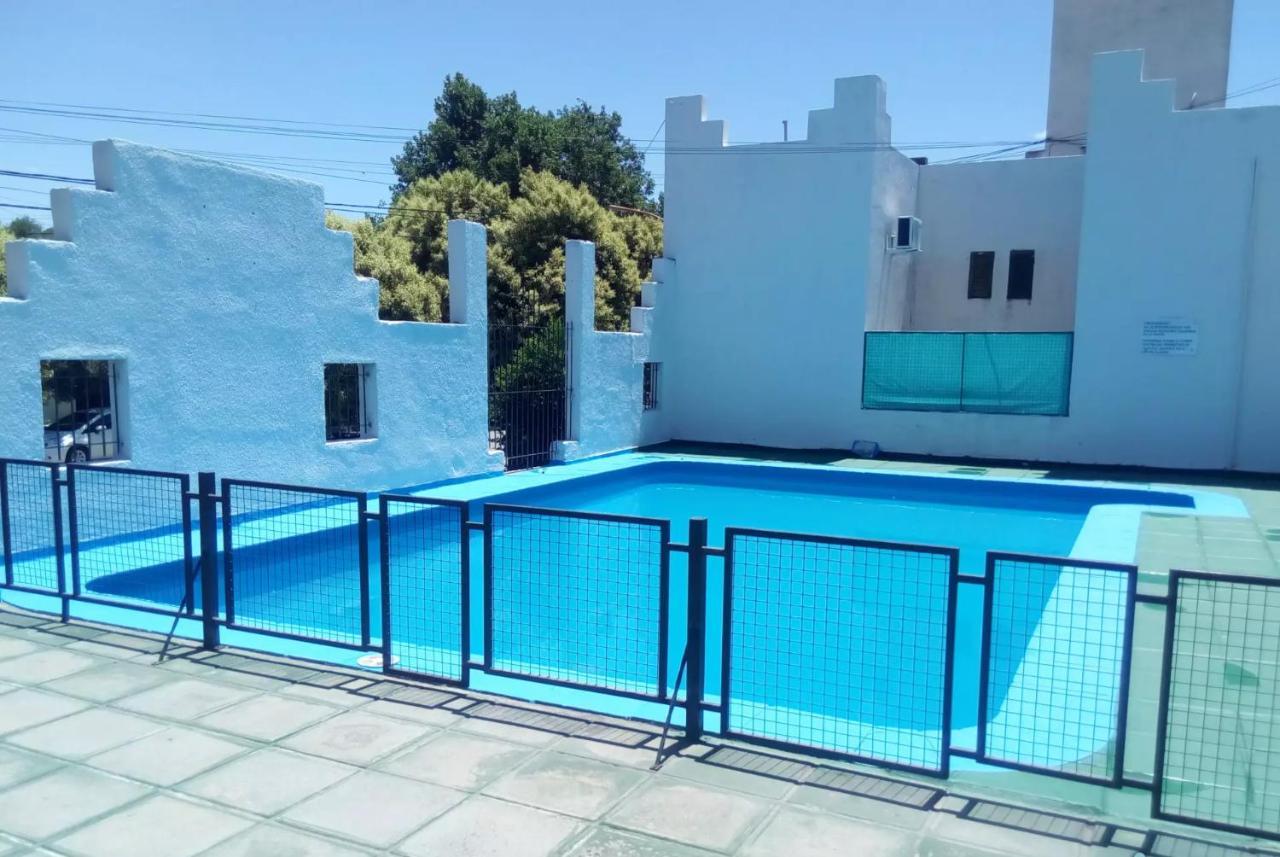 Apartamento Castillo Del Carlos Paz - Solo Familiar Villa Carlos Paz