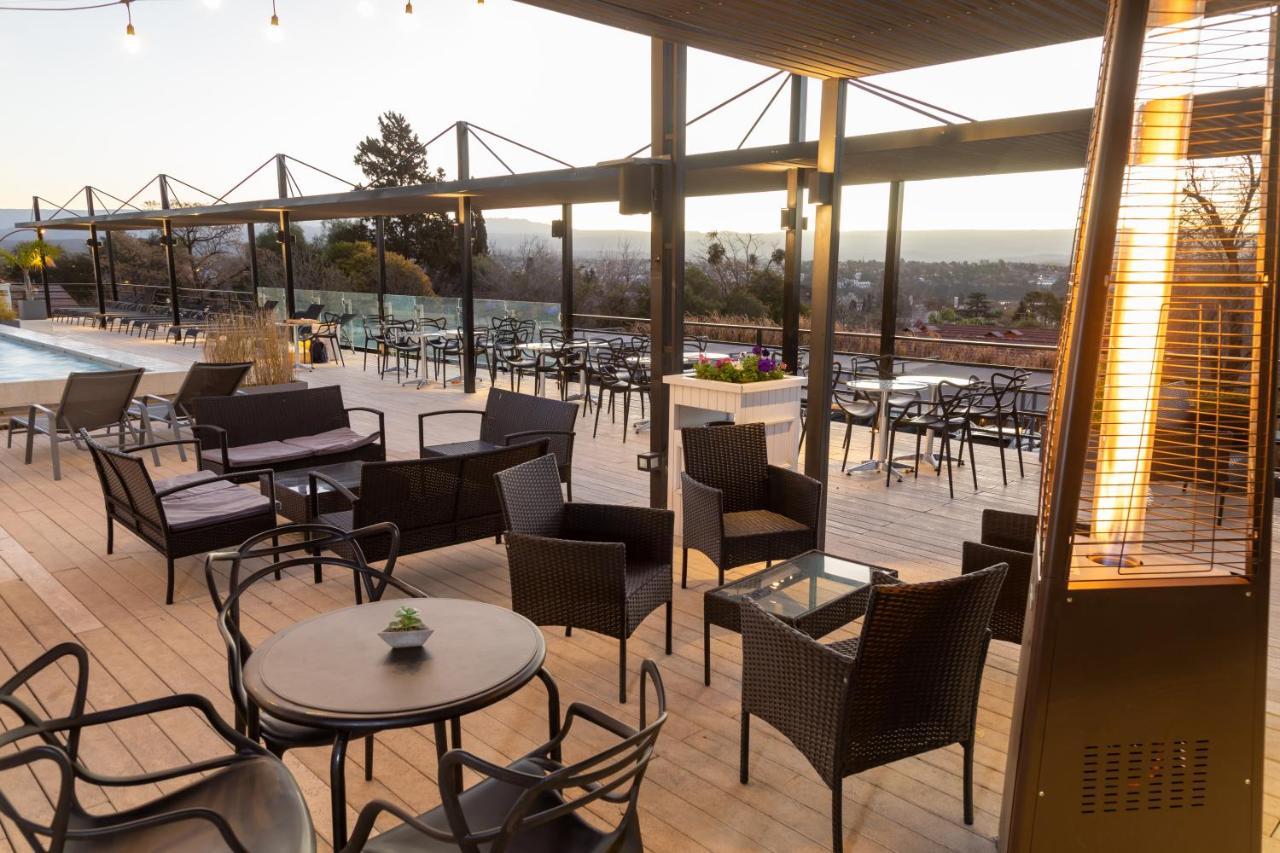 Hotel Pinares Panorama Suites, & Convention Center 4*