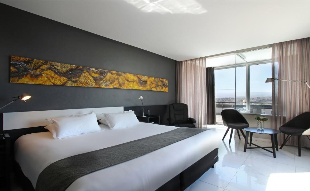 Hotel Pinares Panorama Suites, & Convention Center