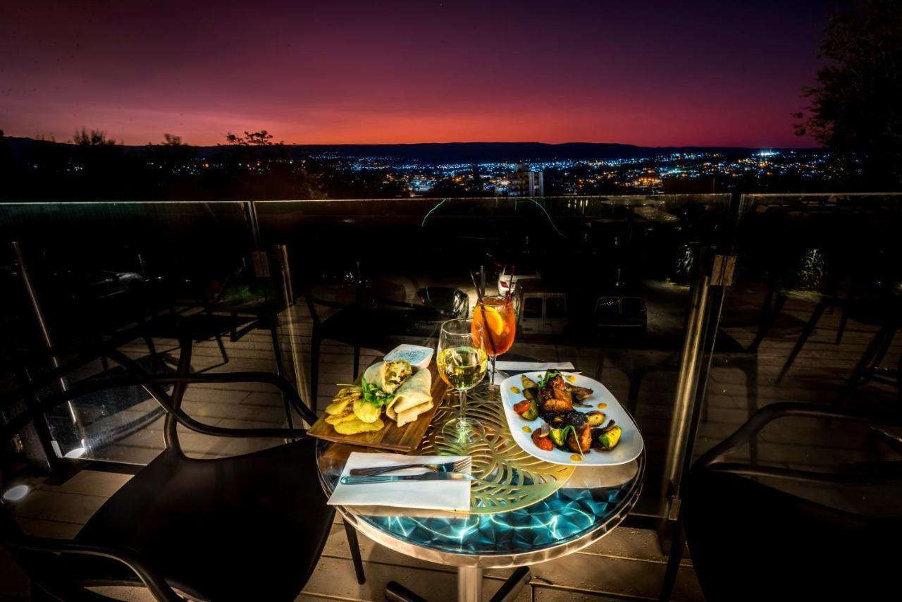 Pinares Panorama Suites, & Convention Center