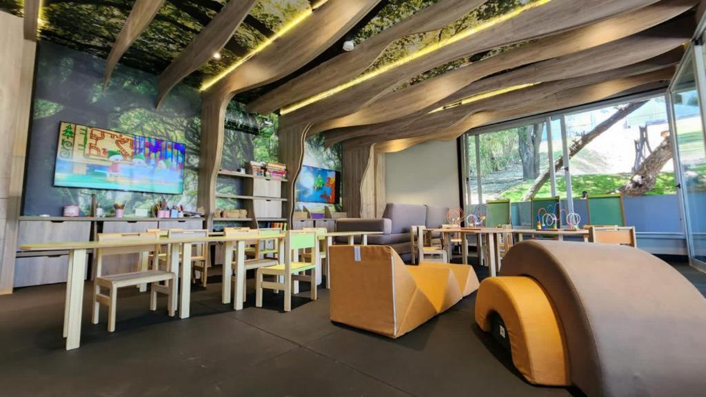 Hotel Pinares Panorama Suites, & Convention Center 4*