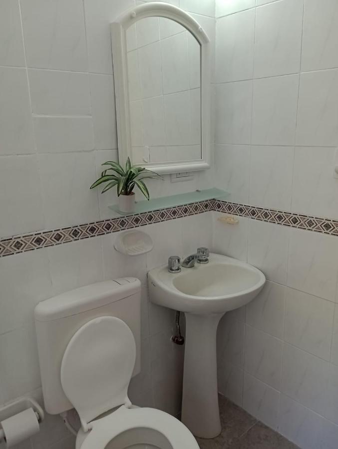 Castillo Del Carlos Paz - Solo Familiar Apartamento