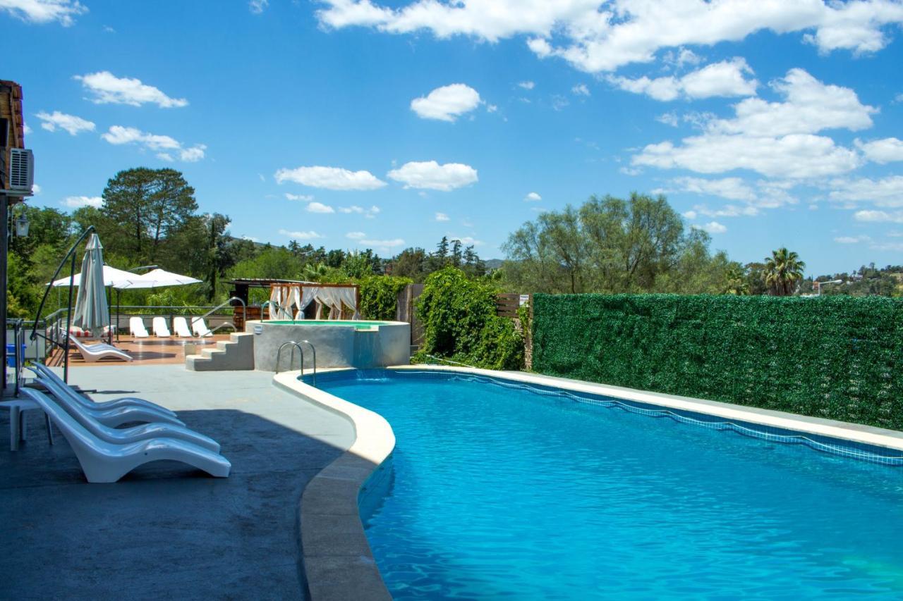 Hotel Capri Y 3*