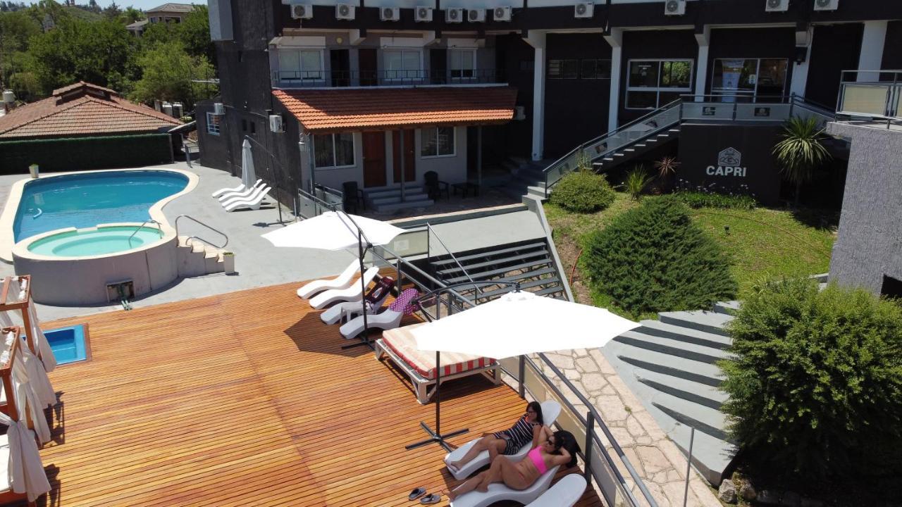 Capri Y Hotel 3*