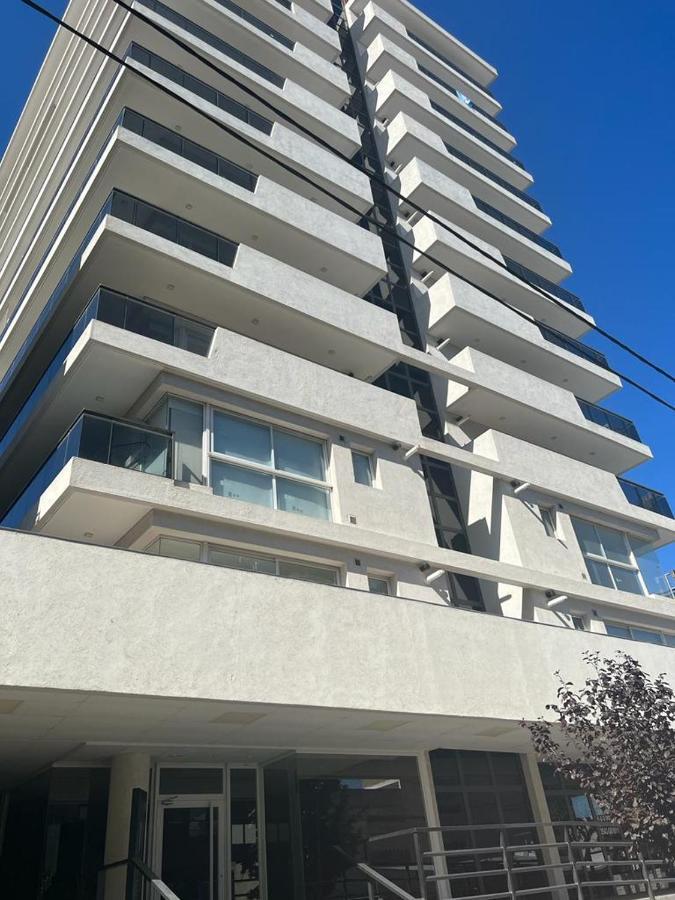 Torre Leonardo I Apartamento *