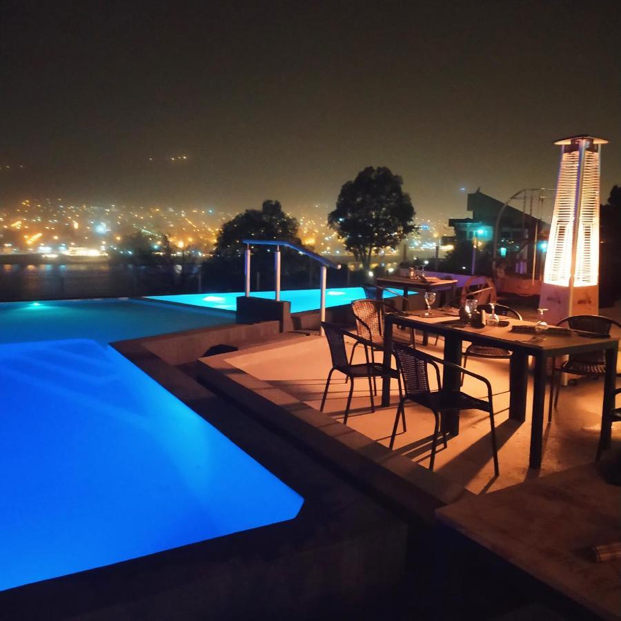 Domus Hotel