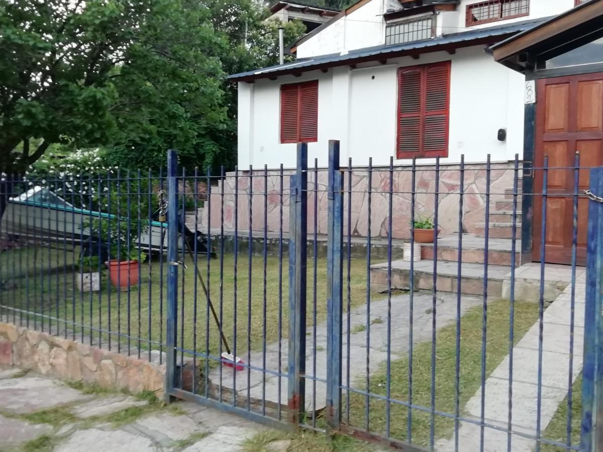 Carlos Paz Colinas House