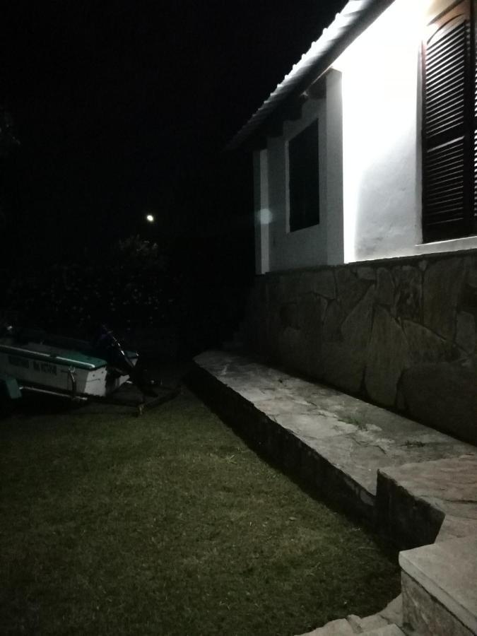 Carlos Paz Colinas House *