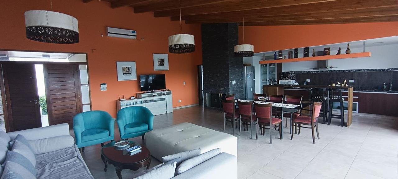 Chalet Casa De Montaña - Carlos Paz