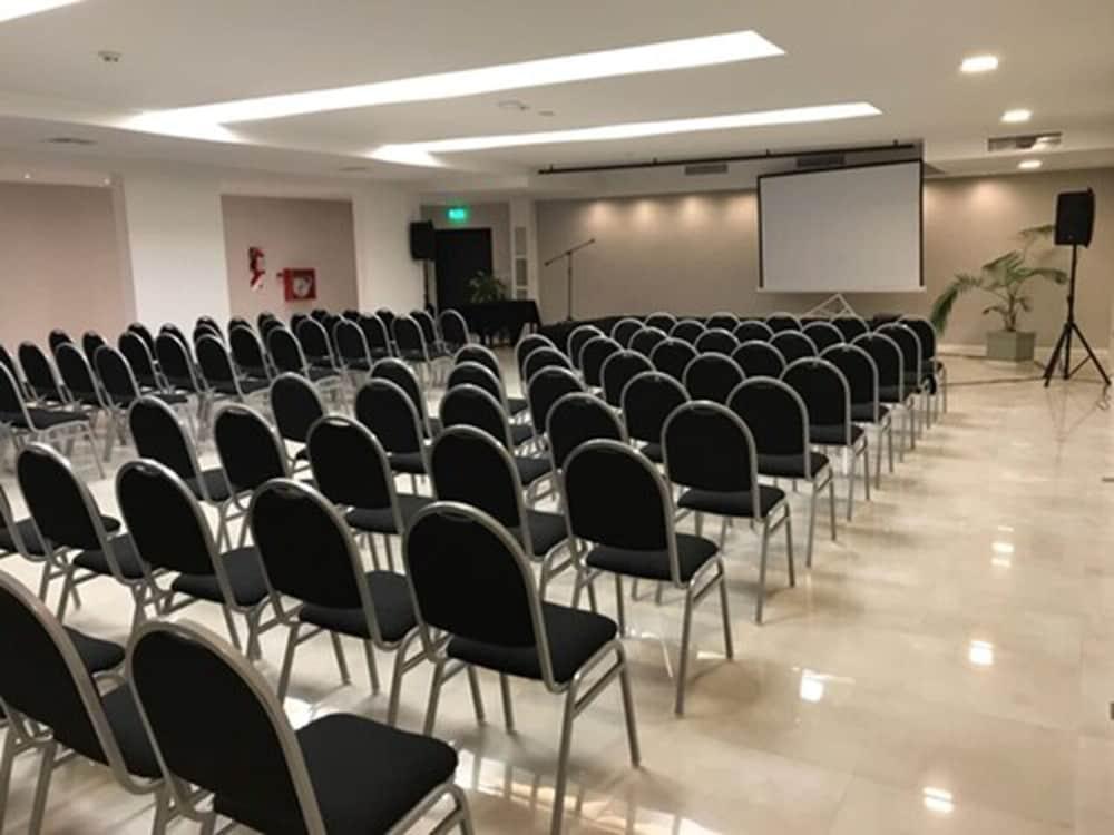 Pinares Del Cerro Resort&suites