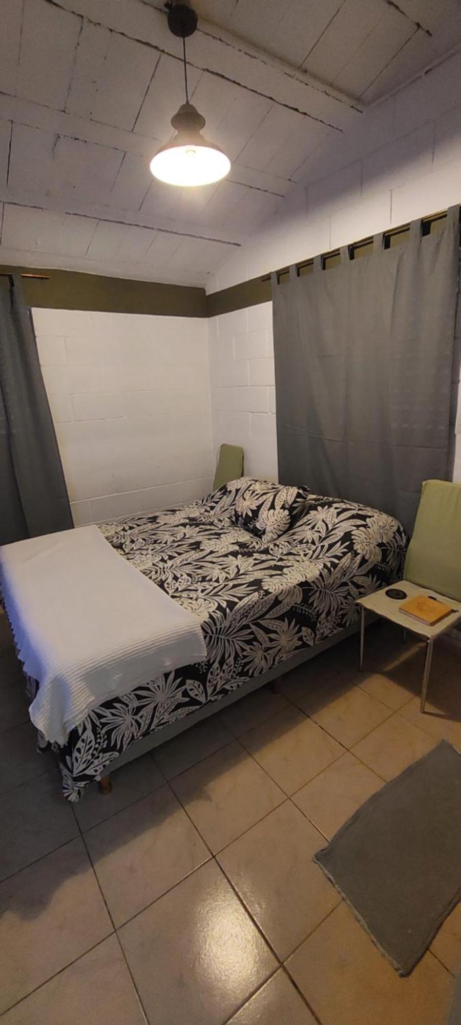 Bed and breakfast Habitacion En La Casita De Marley