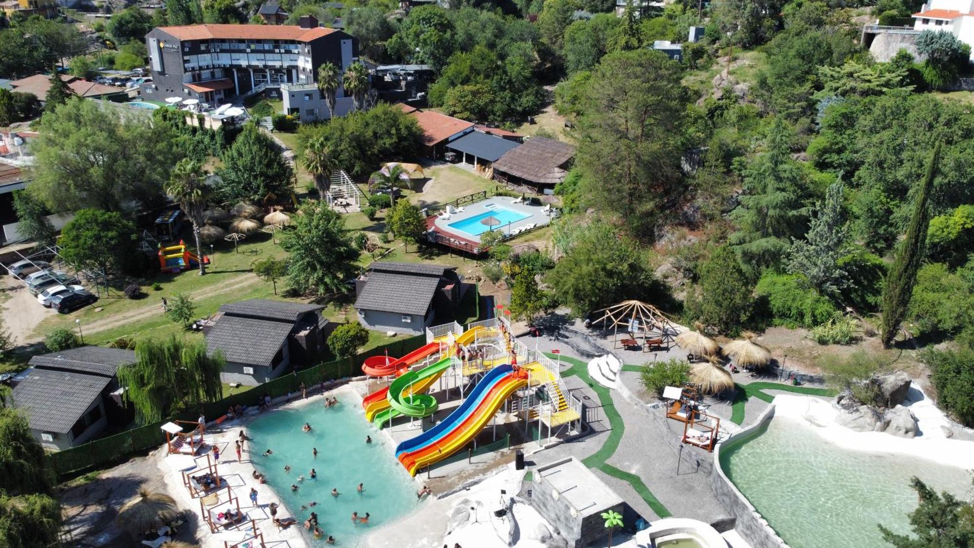 Capri Y Hotel Villa Carlos Paz