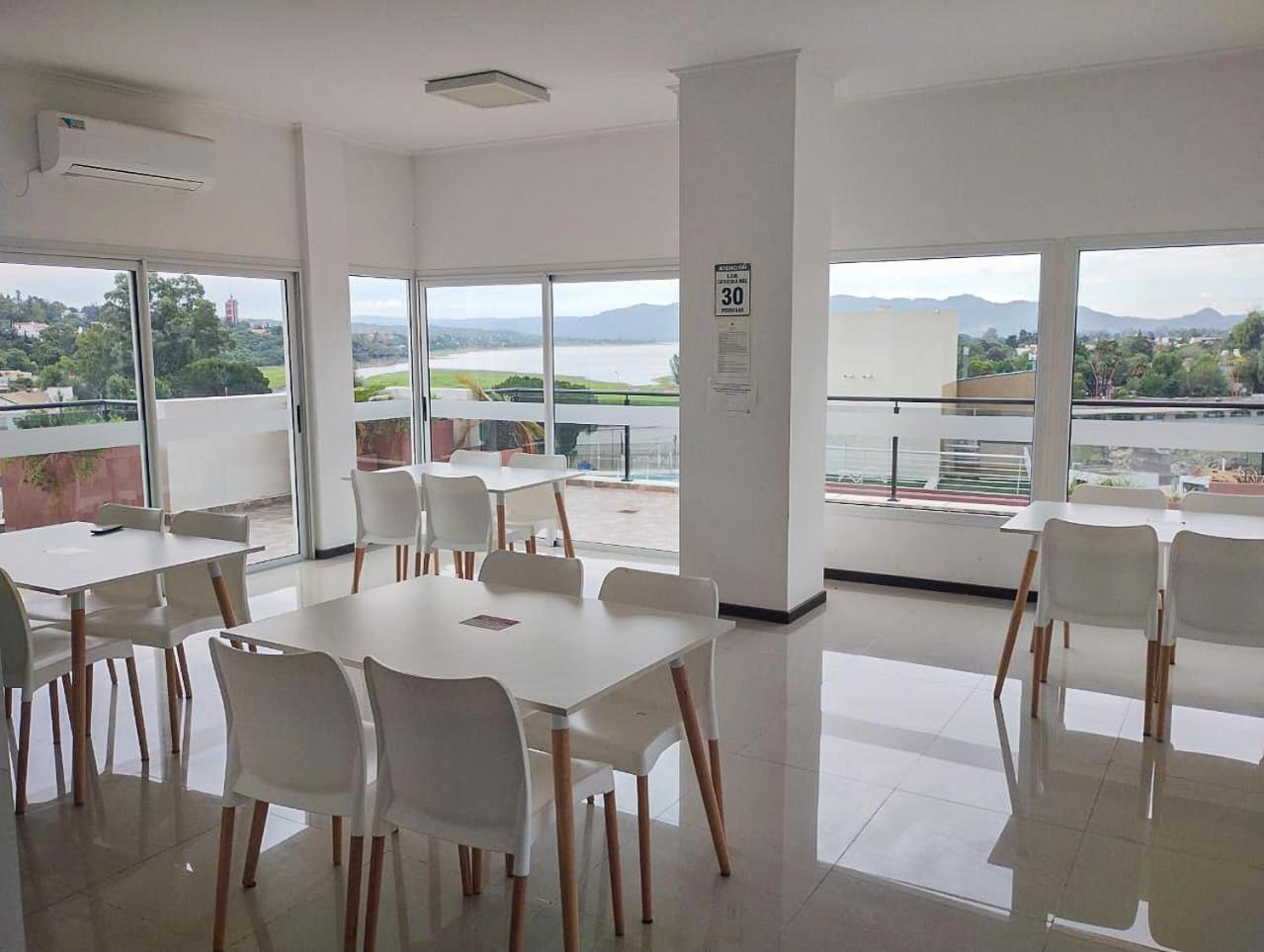 Departamento En Carlos Paz - Veneto Iii - *