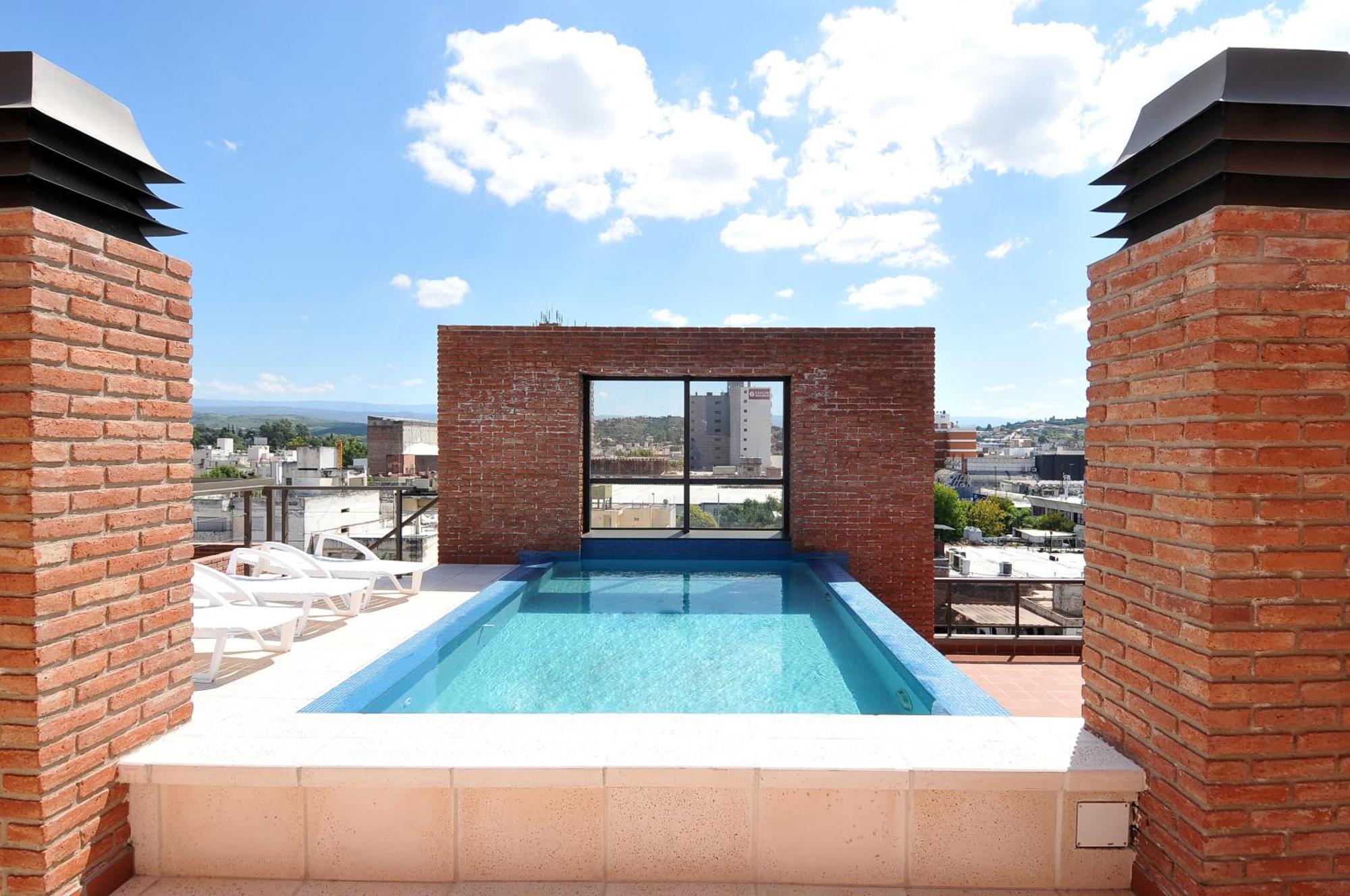 Avis Departamentos Peatonal