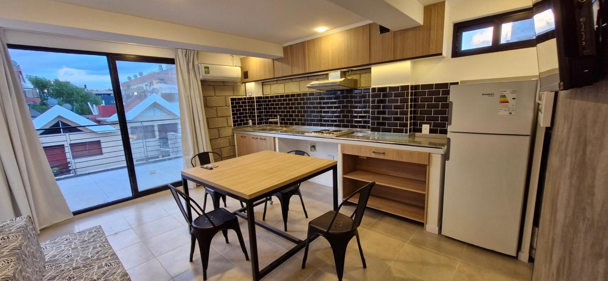 Vivisierras, Piso 3 Frente Al Lago, Centro Carlos Paz, 2 Dormitorios, 2 Banos, Pileta Privada, Premium Apartamento *